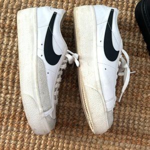 Nike Blazer Low '77 Womens